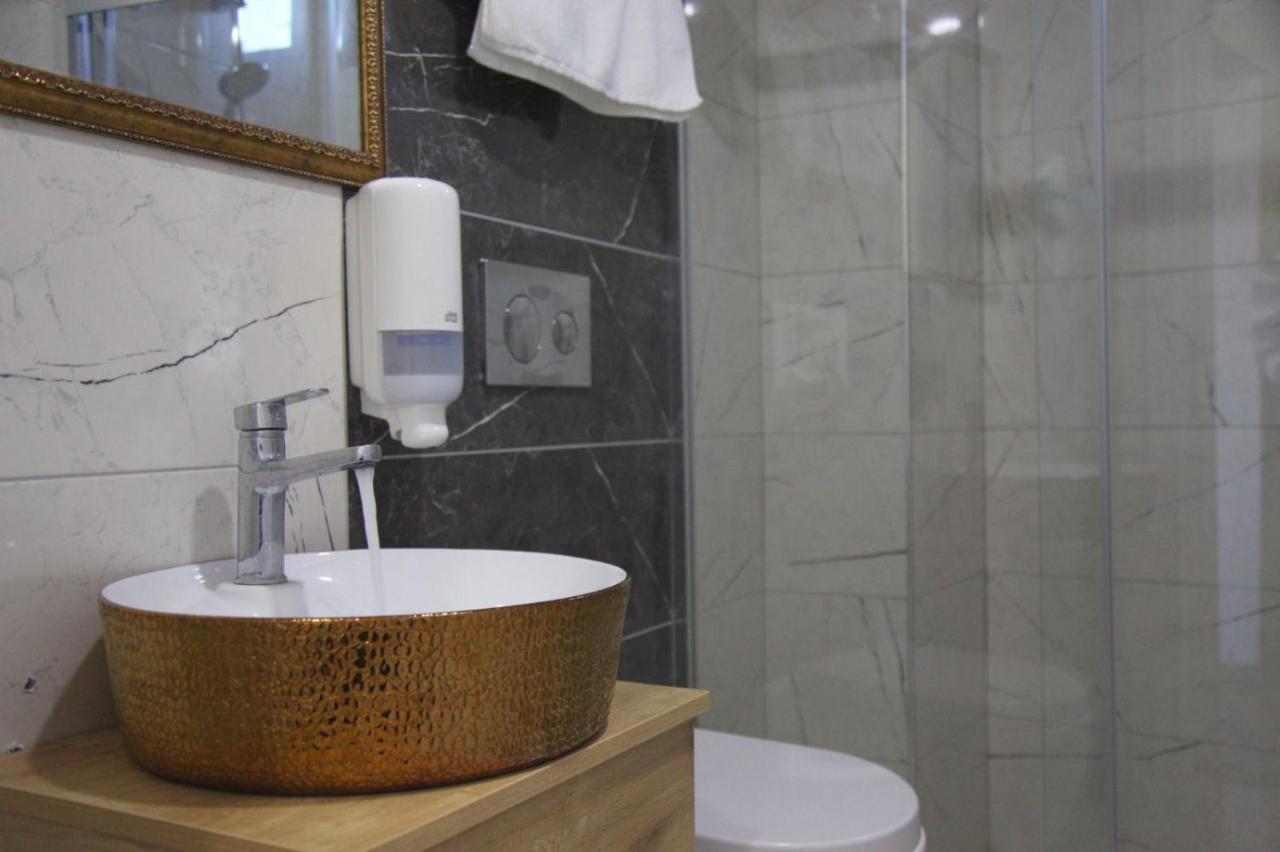 Kroisos Lake Resort Hotel Egirdir Bagian luar foto